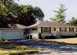 939 Kims Ln, Mukwonago, WI 53149