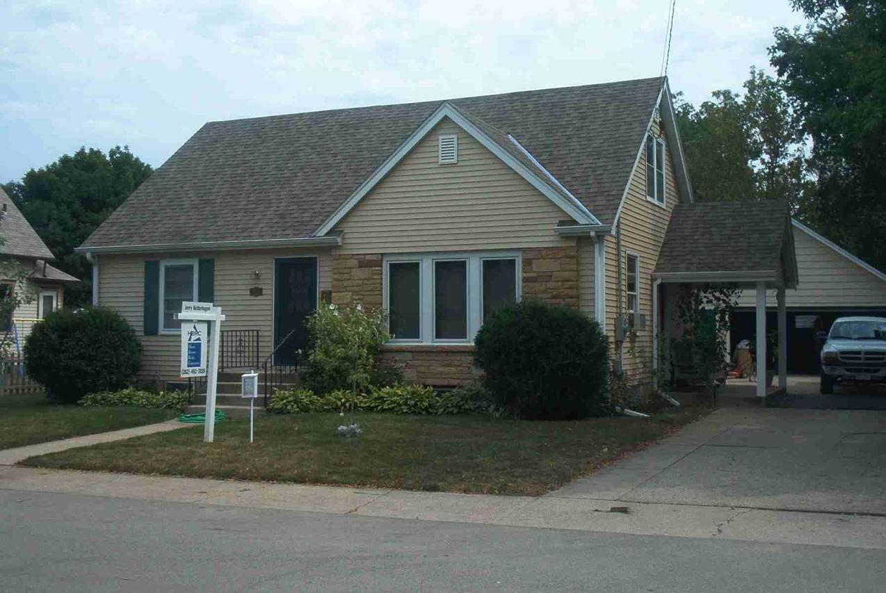 318 N Spring St., Burlington, WI 53105