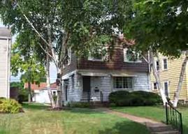 2433 S 60th St., West Allis, WI 53219