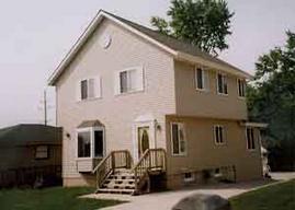 4041 S 89th St., Greenfield, WI 53228