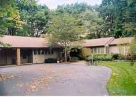 7227 N Barnett Ln., Fox Point, WI 53217