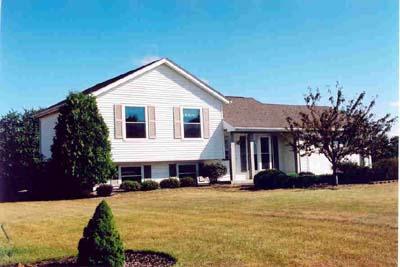 23536 W Partridge Ln., Waukesha, WI 53189