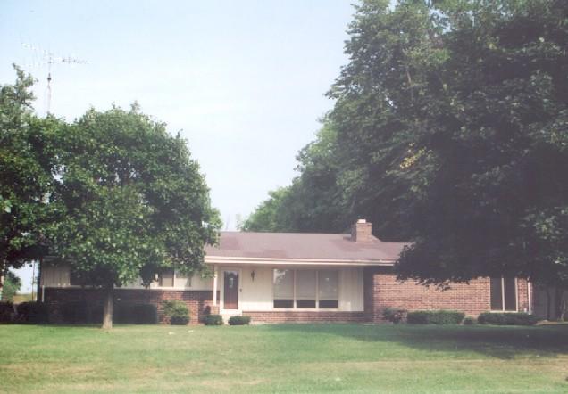 1672 Indian Hill Rd., Grafton, WI 53024