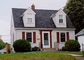 220 W Roberta Ave., Waukesha, WI 53186