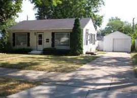 1745 Illinois St, Racine, WI 53405