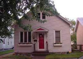 1230 S 11th St, La Crosse, WI 54601