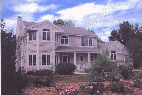 275 Rustic Ln., Hartland, WI 53029