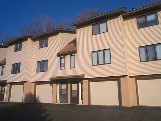 5241 33rd St. #4, La Crosse, WI 54601