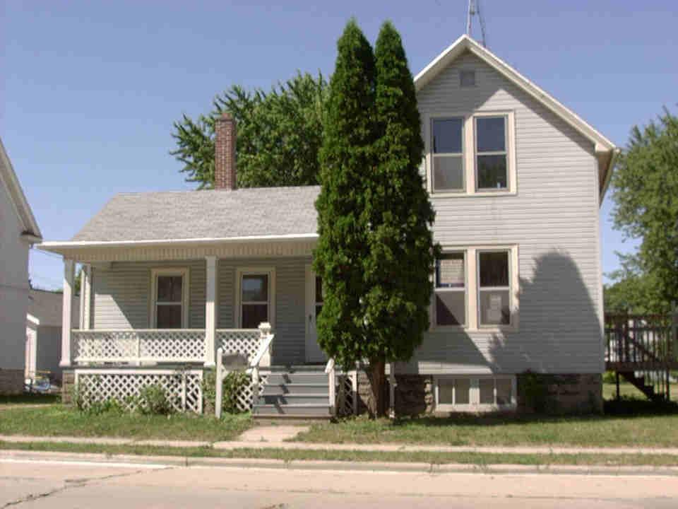 74 N Hickory St., Fond Du Lac, WI 54935