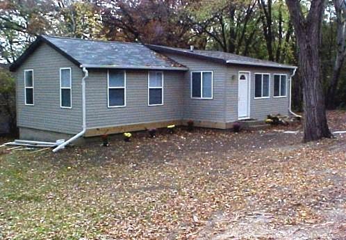 W897 Wisteria Rd., Bloomfield, WI 53128