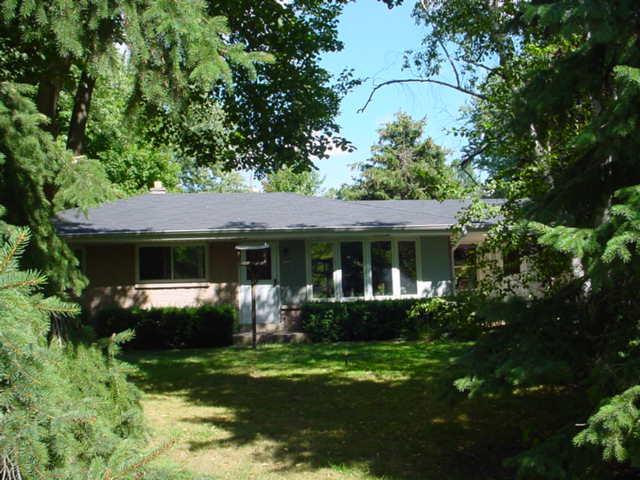 3960 S Elm Dr., New Berlin, WI 53146