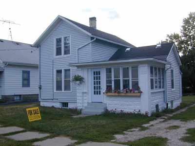 128 Waverly Pl., Waukesha, WI 53186