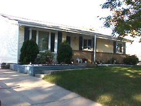 8632 Westminster Dr., Sturtevant, WI 53177