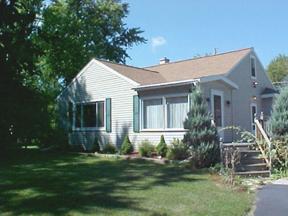 4810 Sunnyside Ave., Mount Pleasant, WI 53406