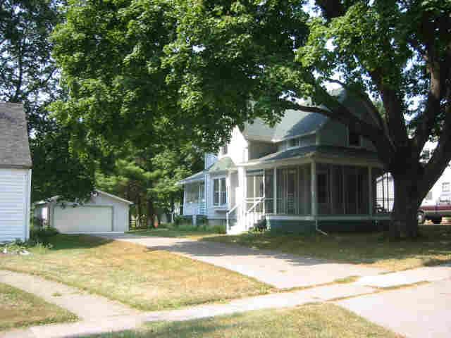 229 Randolph St., Walworth, WI 53184