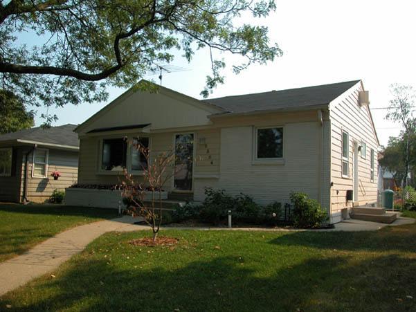 5354 N Lydell Ave., Whitefish Bay, WI 53217