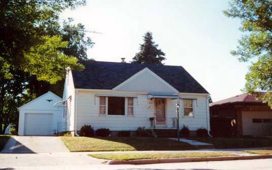 2514 Henry St, Sheboygan, WI 53081