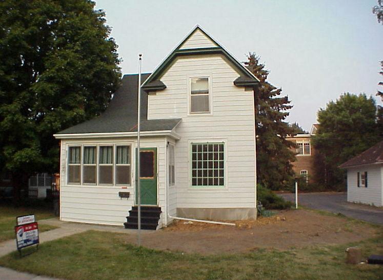 127 S Main St, Delavan, WI 53115