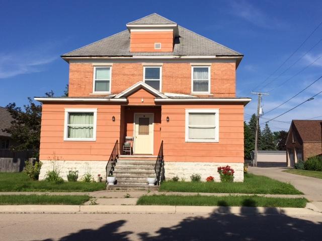 910 Wells St, Marinette, WI 54143