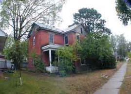 1020 S 9th St., La Crosse, WI 54601