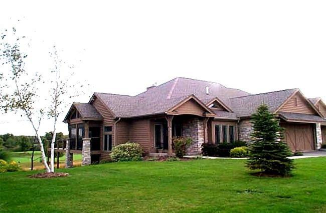 118 Terrace Dr., Geneva, WI 53147