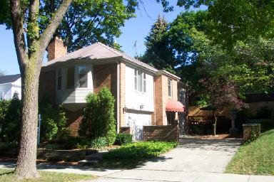 2222 E Woodstock Pl., Milwaukee, WI 53202