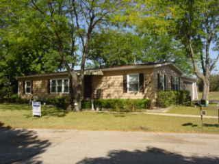 808 Eastown Manor, Elkhorn, WI 53121