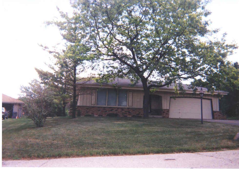 4278 S 78th St., Greenfield, WI 53220