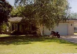 6114 Thornridge Ln., Greendale, WI 53129