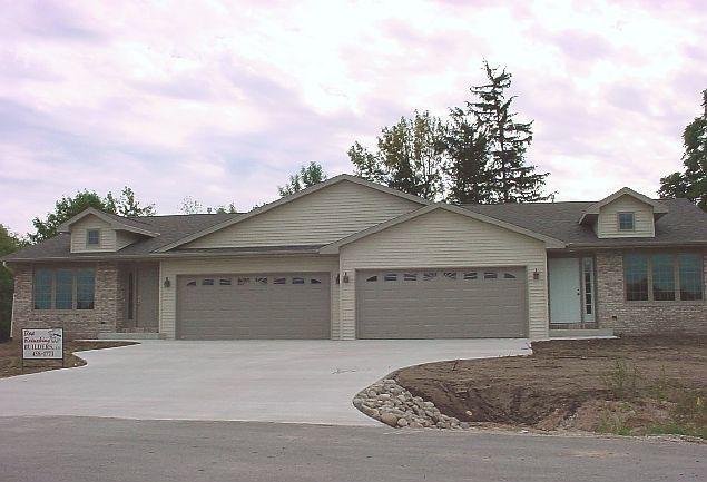 3702 Limestone Ct., Sheboygan, WI 53081