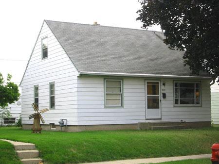 2642 S 64th St., Milwaukee, WI 53219