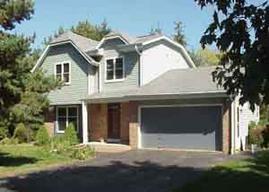 2630 S Meadowmere Pkwy., New Berlin, WI 53151