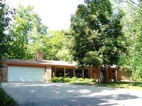 4328 W Heidel Rd., Mequon, WI 53092
