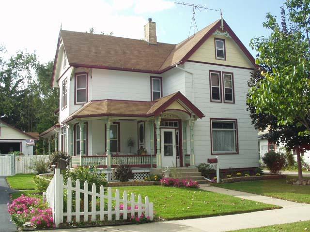 212 N Washington St., Watertown, WI 53094