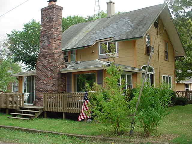 4230 Locust St, Delavan, WI 53115