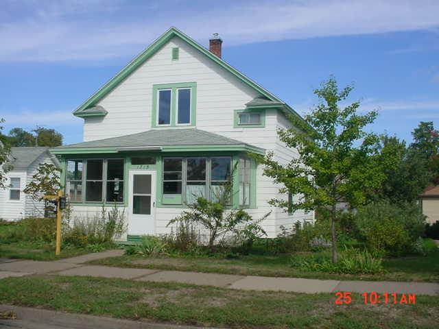 1715 Adams St., La Crosse, WI 54601