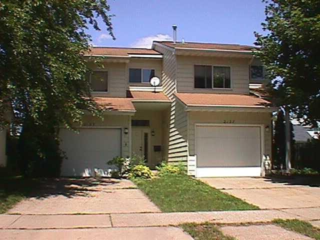 2137 Grandview Pl., La Crosse, WI 54601