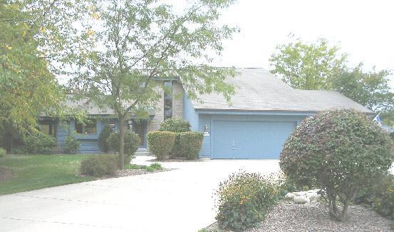 23569 W Woodstream Ct. #N31, Pewaukee, WI 53072