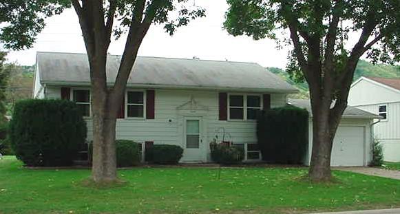 3117 S 31st St., La Crosse, WI 54601