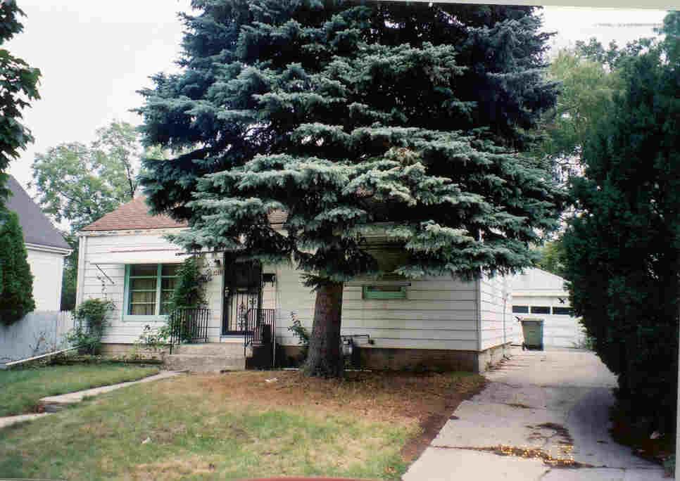 4968 N 56th St., Milwaukee, WI 53218