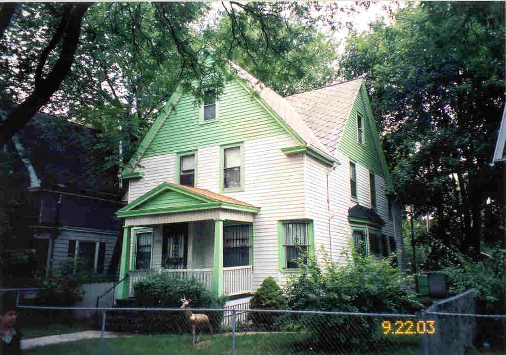 2126 N 37th St, Milwaukee, WI 53208