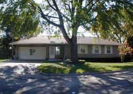2432 Highland, La Crosse, WI 54601