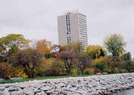 2525 S Shore Dr. #25B, Milwaukee, WI 53207