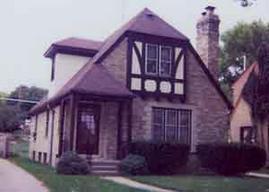 2642 N 66th St, Wauwatosa, WI 53213