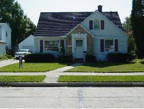 917 Lombard Ave, Racine, WI 53402