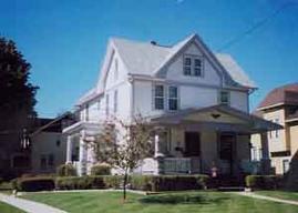 437 S Main St, Hartford, WI 53027