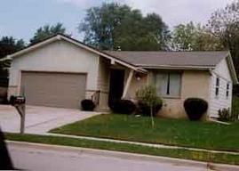 627 Riverview Dr., West Bend, WI 53095