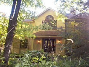 6447 N Oak Nob, Plymouth, WI 53073