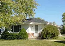 4254 S 78th St., Greenfield, WI 53220