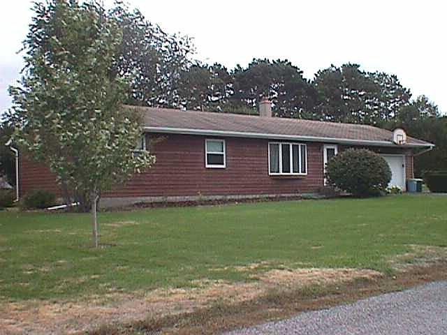 N6966 Pine Ln., Holland, WI 54636